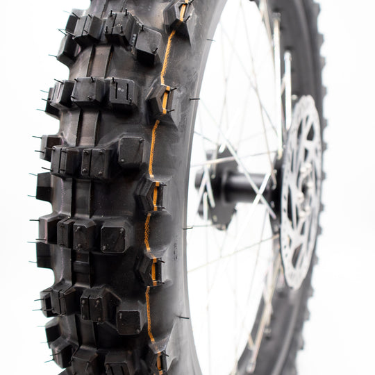 Komplettrad Hinterrad 18" x 1.6 inkl. CST Offroad Mantel und Bremsscheibe
